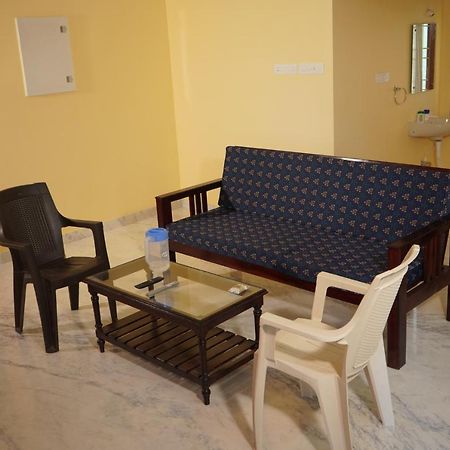Ssk Home Stay Puduccseri Kültér fotó